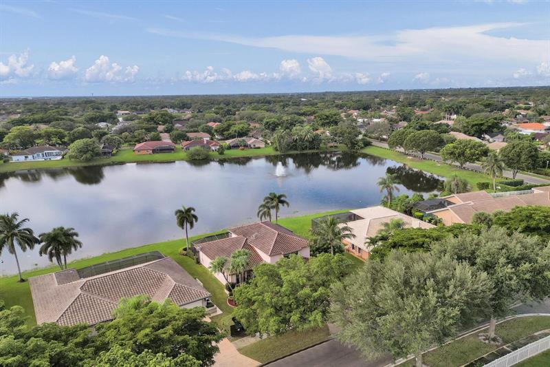 Image 76 of 81 For 6222 54th Dr