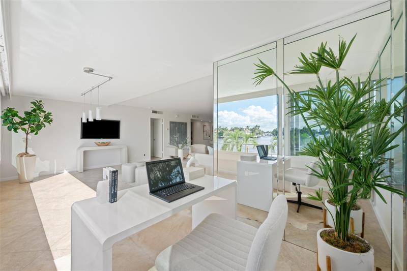 Image 14 of 36 For 215 Birch Rd  2b