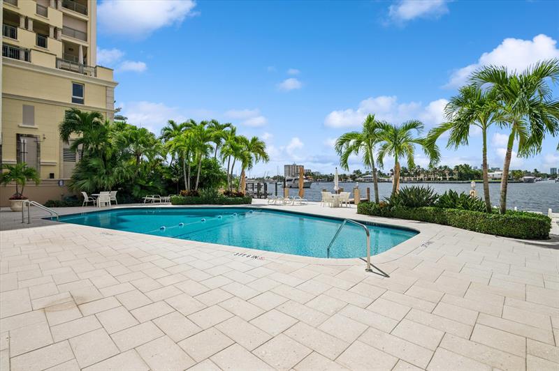 Image 35 of 36 For 215 Birch Rd  2b