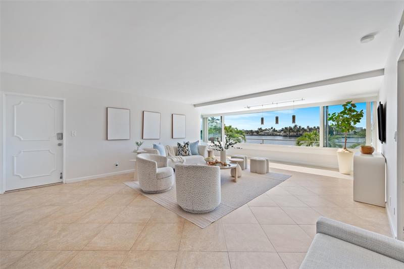 Image 4 of 36 For 215 Birch Rd  2b