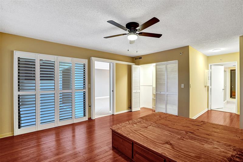 Image 9 of 67 For 2334 Cypress Bend Dr  304