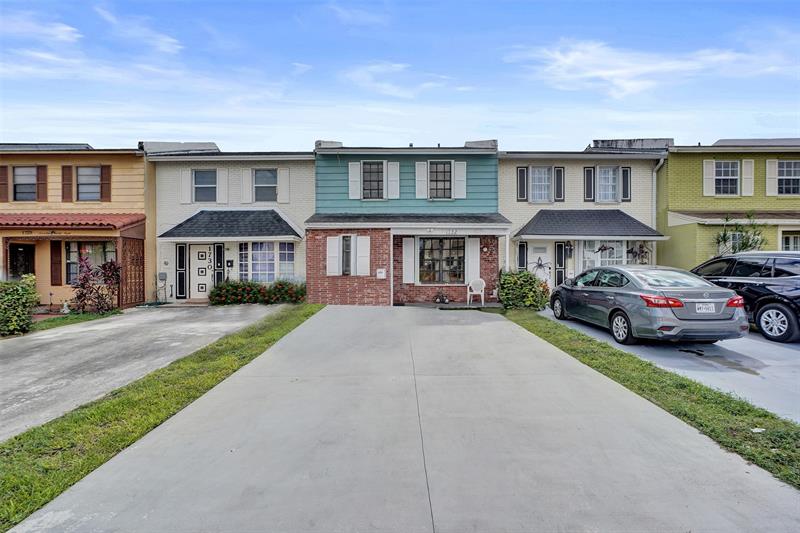 Details for 1732 72nd St  1732, Hialeah, FL 33014