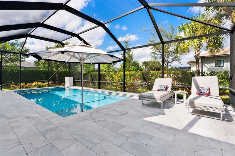 Image 3 of 54 For 2535 Primrose Pl