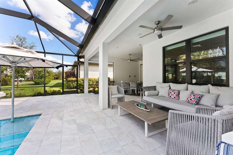 Image 30 of 54 For 2535 Primrose Pl