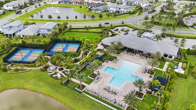 Image 34 of 54 For 2535 Primrose Pl