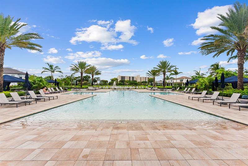 Image 38 of 54 For 2535 Primrose Pl