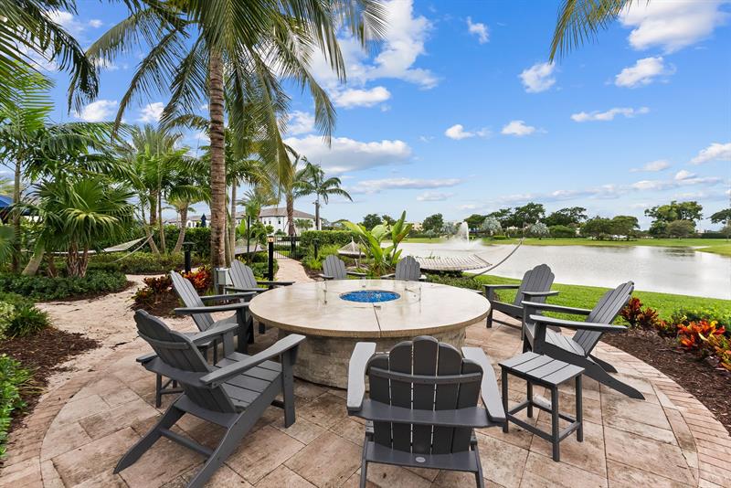 Image 44 of 54 For 2535 Primrose Pl