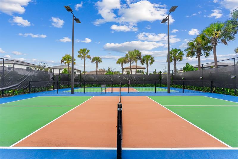 Image 45 of 54 For 2535 Primrose Pl