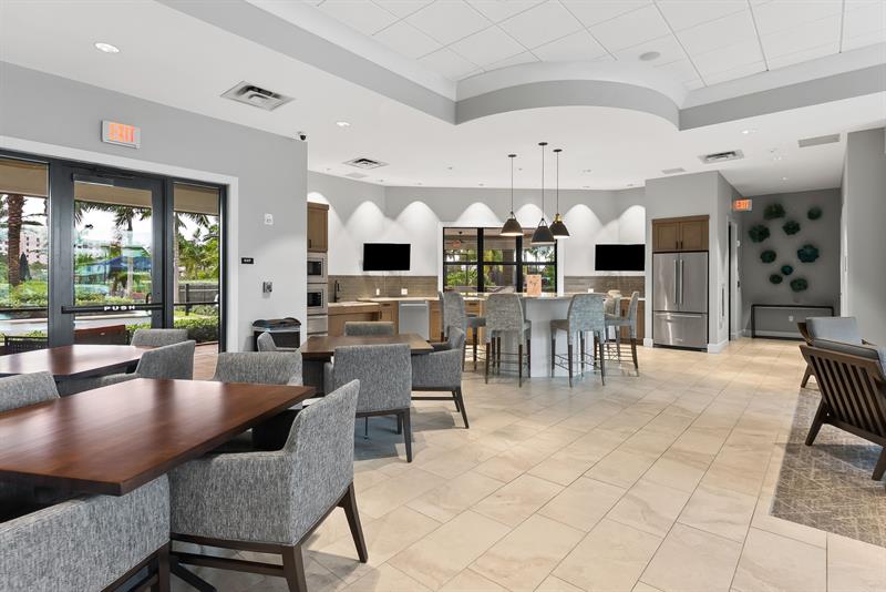 Image 52 of 54 For 2535 Primrose Pl