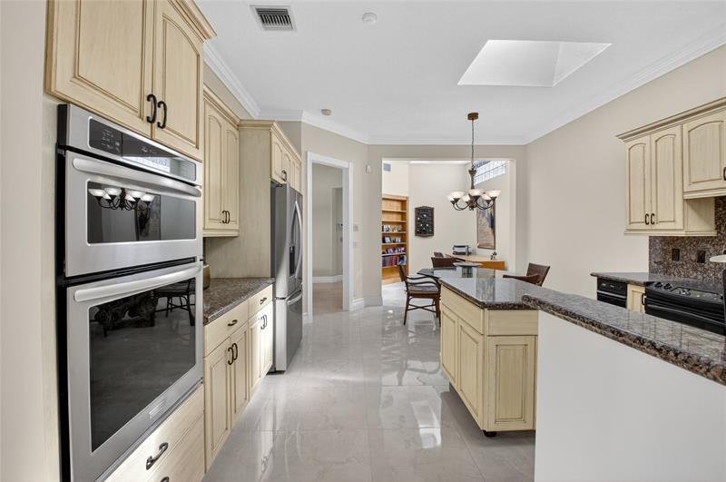 Image 19 of 50 For 5413 Ascot Bnd