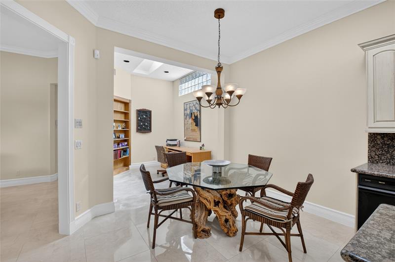 Image 21 of 50 For 5413 Ascot Bnd