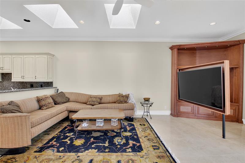 Image 24 of 50 For 5413 Ascot Bnd
