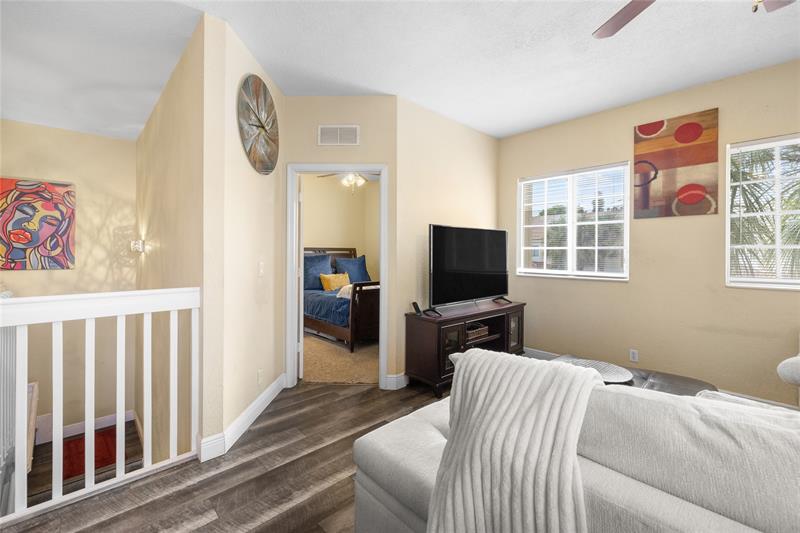 Image 18 of 36 For 3230 32nd Terrace  3230