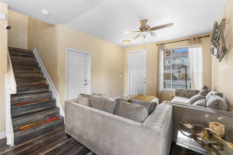 Image 6 of 36 For 3230 32nd Terrace  3230