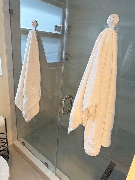 Image 10 of 39 For 802 Cypress Blvd 101