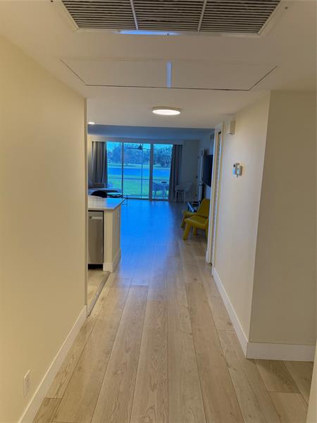 Image 13 of 39 For 802 Cypress Blvd 101