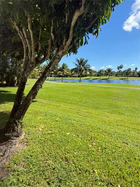 Image 37 of 39 For 802 Cypress Blvd 101