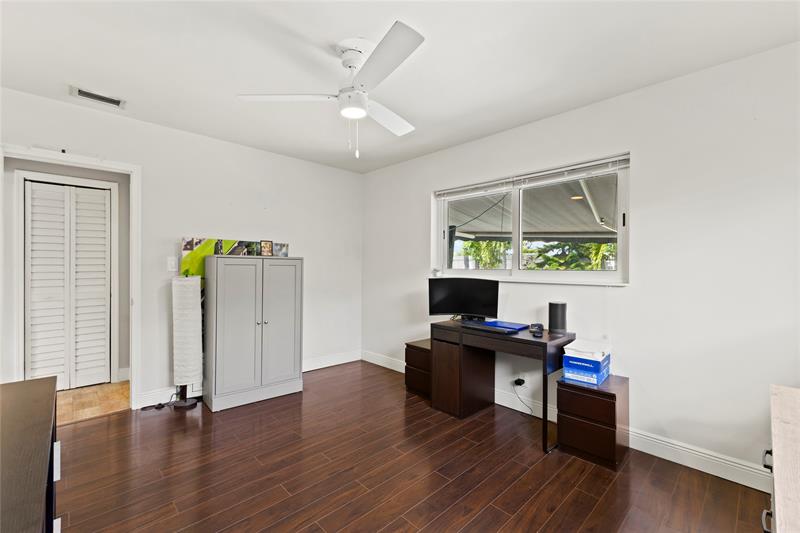 Image 16 of 21 For 341 49th St  