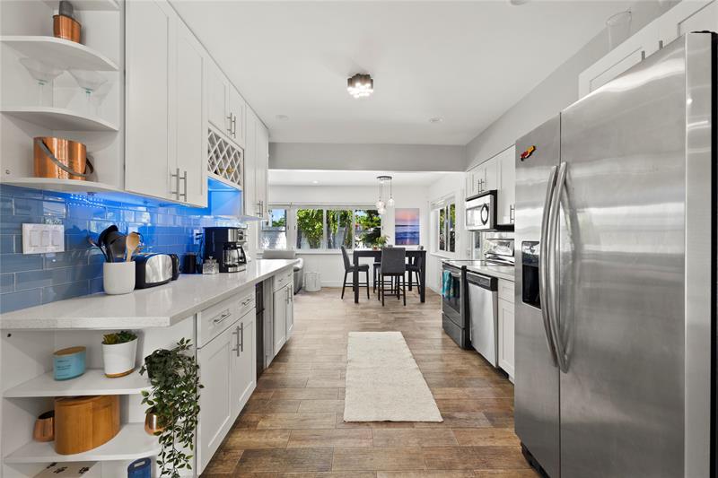 Image 6 of 21 For 341 49th St  