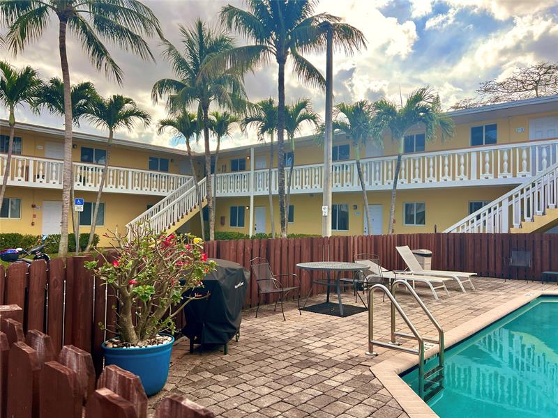 Image 11 of 13 For 2655 8th Ave  104