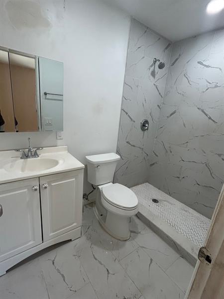 Image 6 of 7 For 3271 17th St