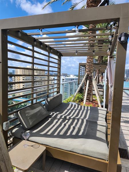 Image 10 of 51 For 4111 Ocean Dr  2107