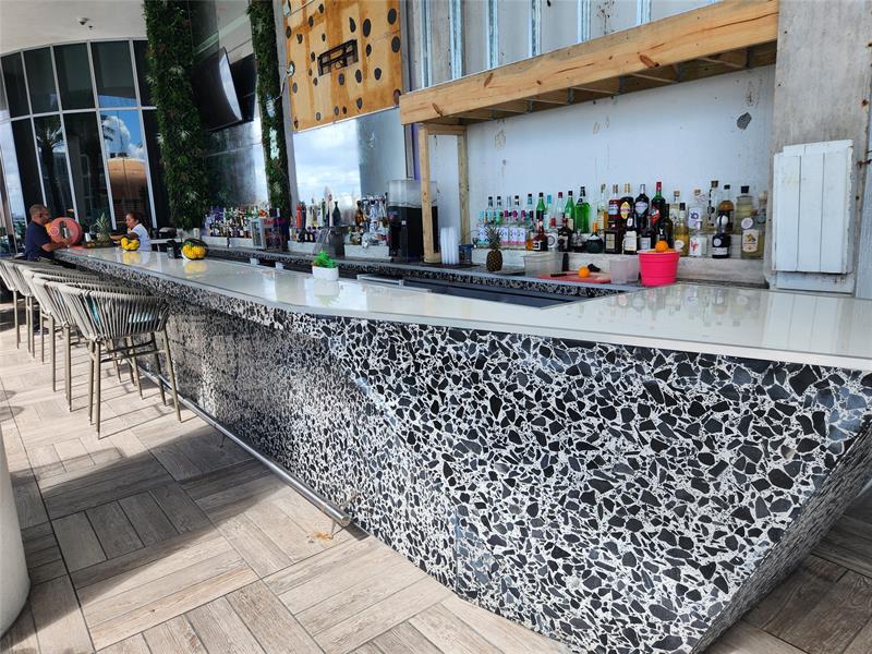 Image 19 of 51 For 4111 Ocean Dr  2107