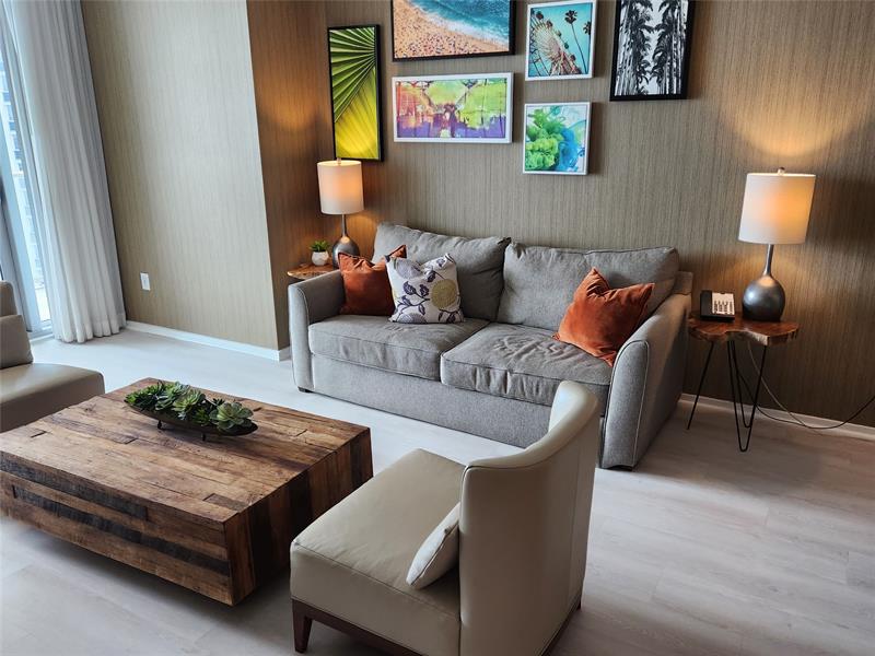 Image 27 of 51 For 4111 Ocean Dr  2107