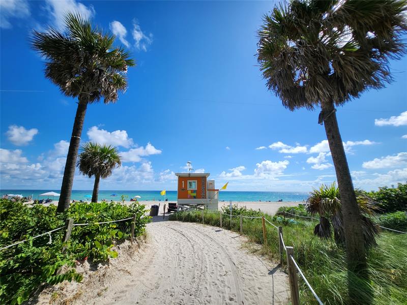 Image 47 of 51 For 4111 Ocean Dr  2107