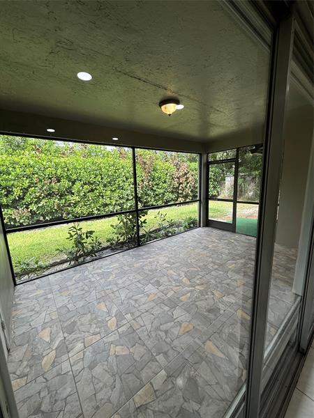 Image 14 of 18 For 11471 33rd St  East