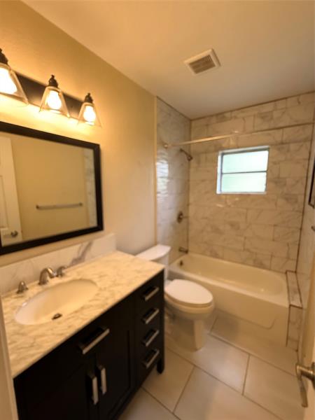 Image 7 of 18 For 11471 33rd St  East