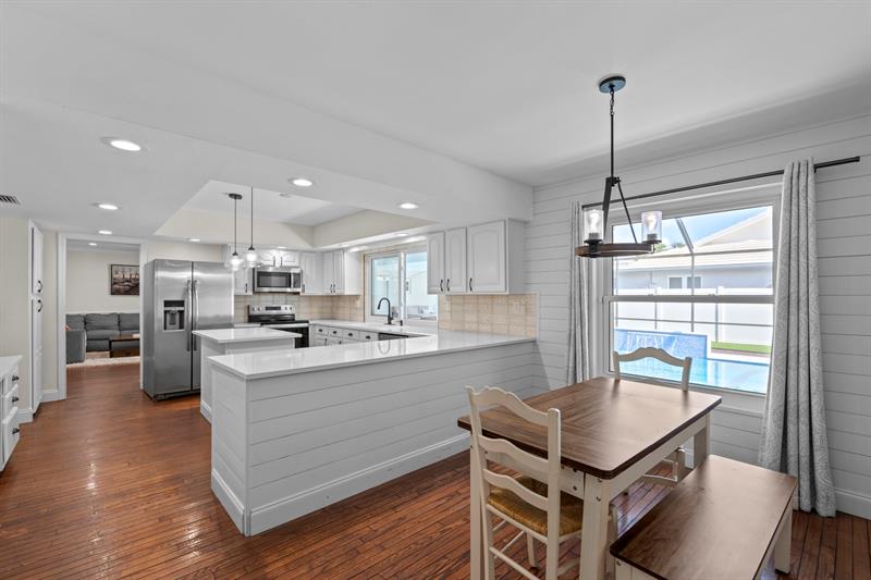 Image 10 of 60 For 640 74th Ter