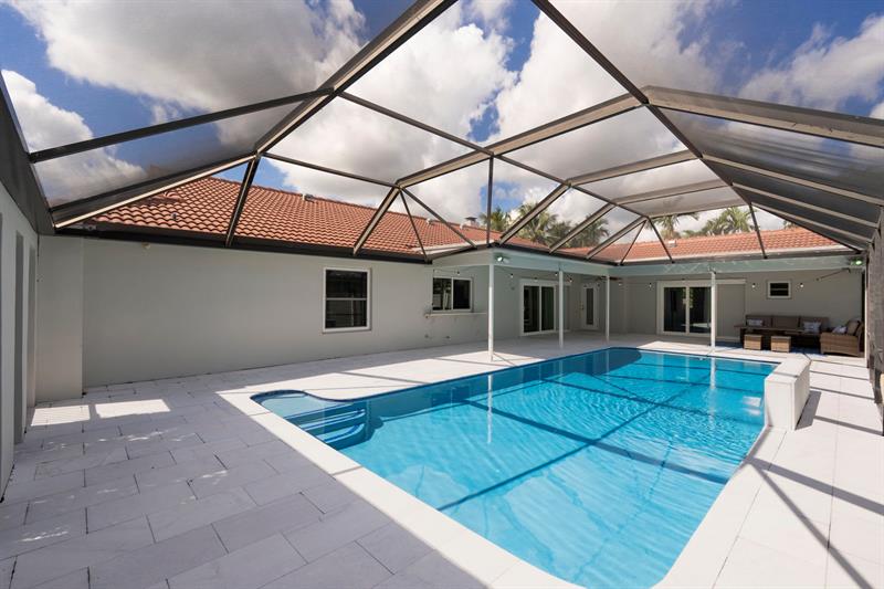 Image 13 of 60 For 640 74th Ter