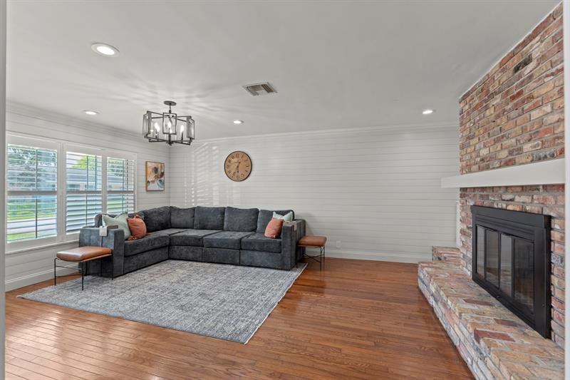 Image 35 of 60 For 640 74th Ter