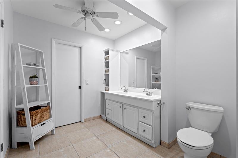 Image 44 of 60 For 640 74th Ter