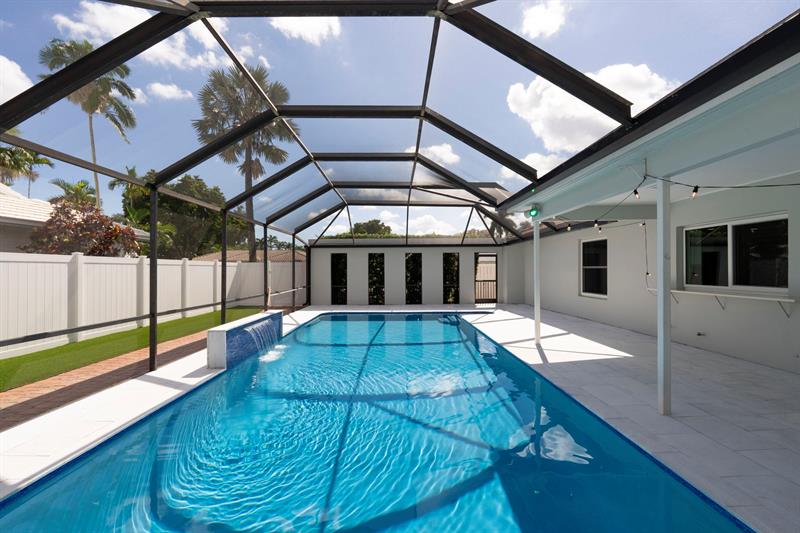 Image 5 of 60 For 640 74th Ter