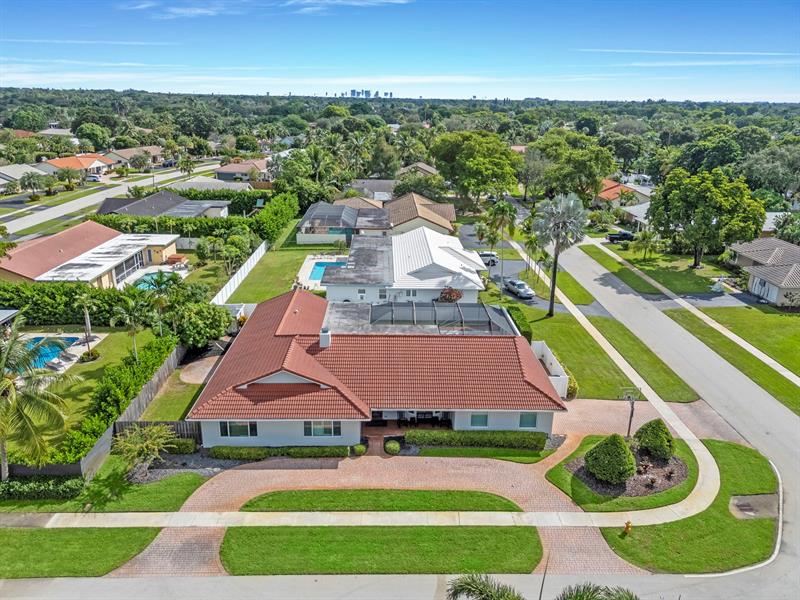 Image 55 of 60 For 640 74th Ter