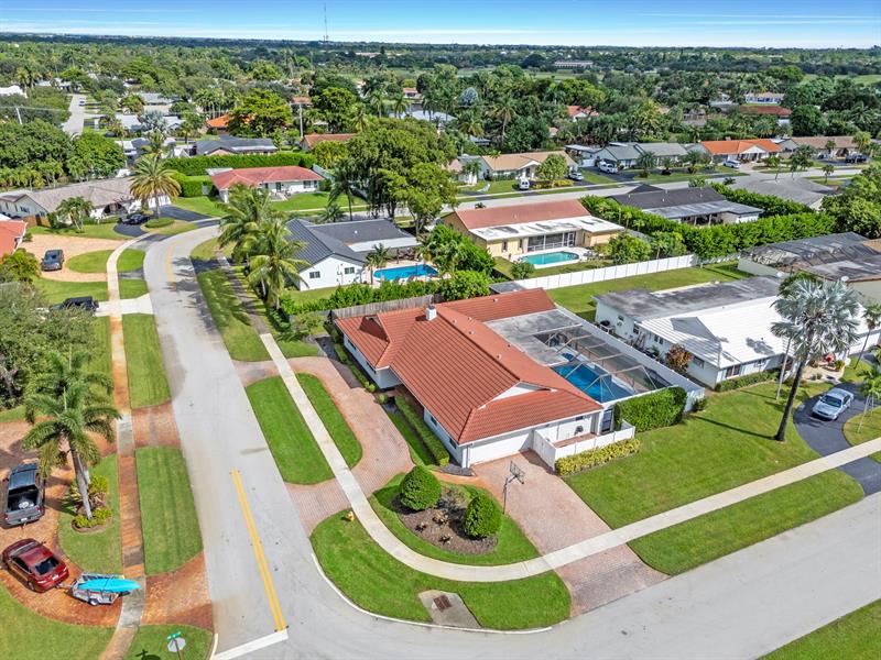 Image 56 of 60 For 640 74th Ter