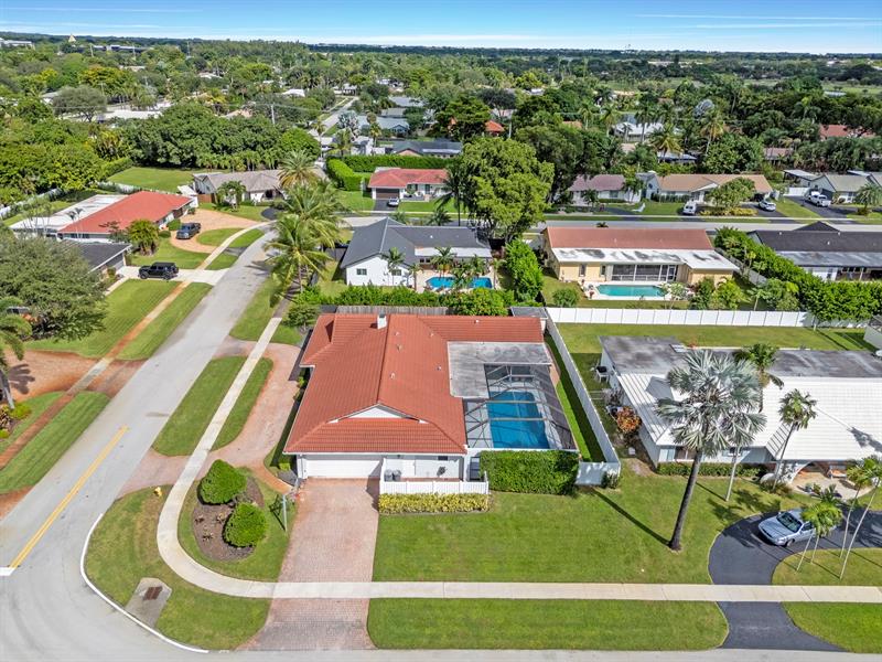 Image 57 of 60 For 640 74th Ter