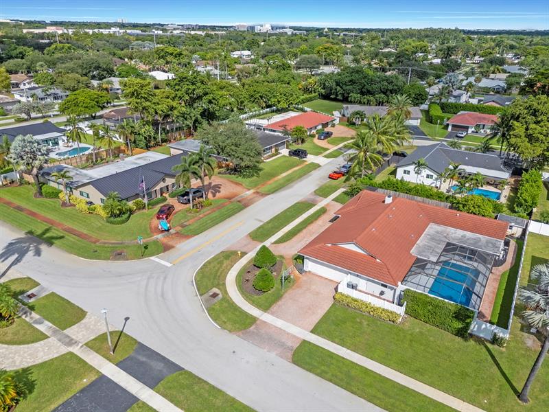 Image 58 of 60 For 640 74th Ter