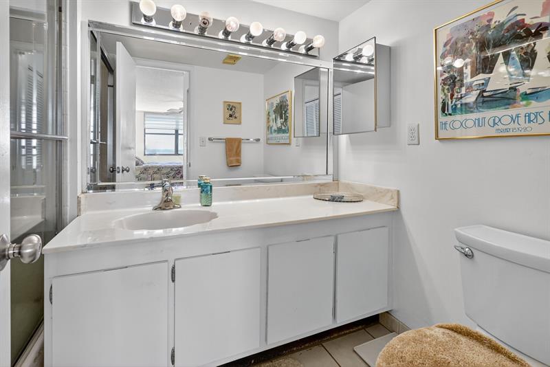 Image 23 of 37 For 18151 31st Ct 1709