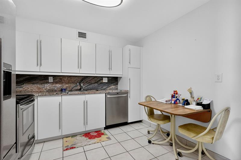 Image 8 of 37 For 18151 31st Ct 1709