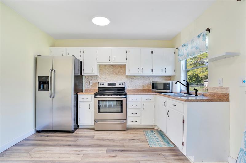 Image 10 of 40 For 808 Belmont Cir