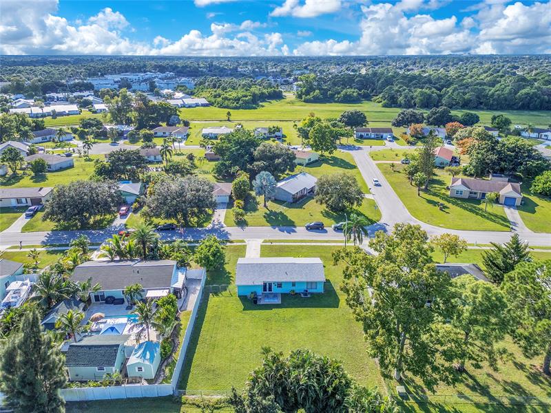 Image 26 of 40 For 808 Belmont Cir