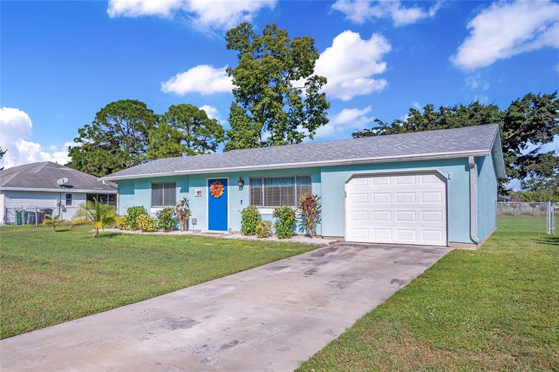 Image 3 of 40 For 808 Belmont Cir