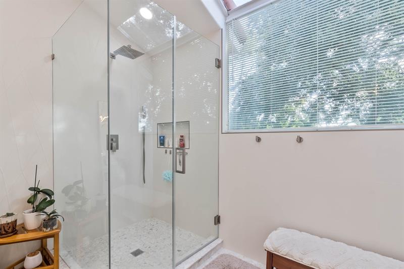 Image 22 of 43 For 524 Water Pt