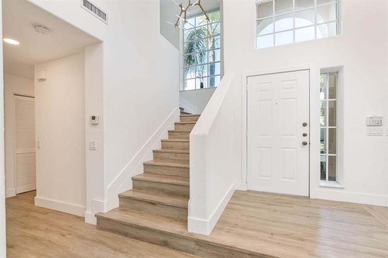 Image 9 of 43 For 524 Water Pt