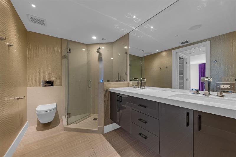 Image 21 of 57 For 1532 12th St  304