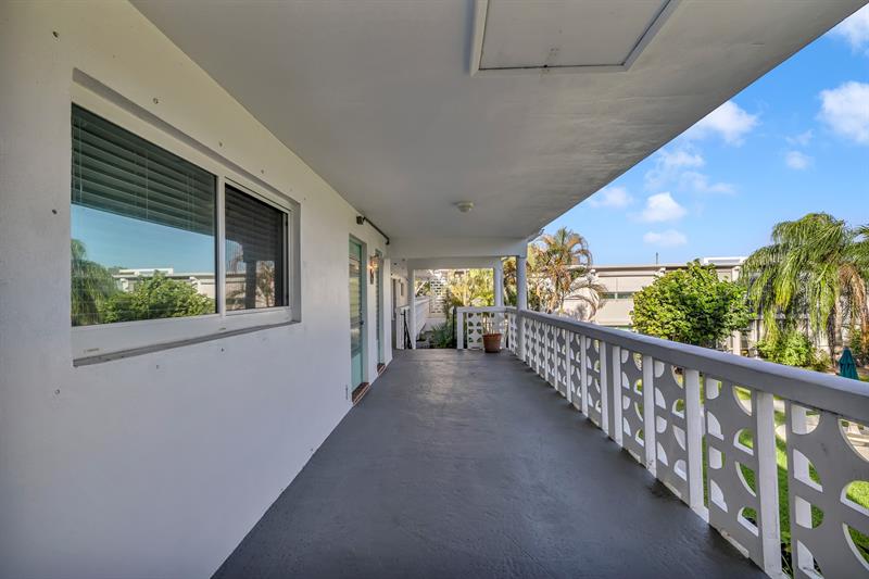 Image 8 of 35 For 2151 42nd Ct  204