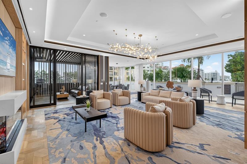 Image 30 of 47 For 153 Seabreeze Blv  1004-s